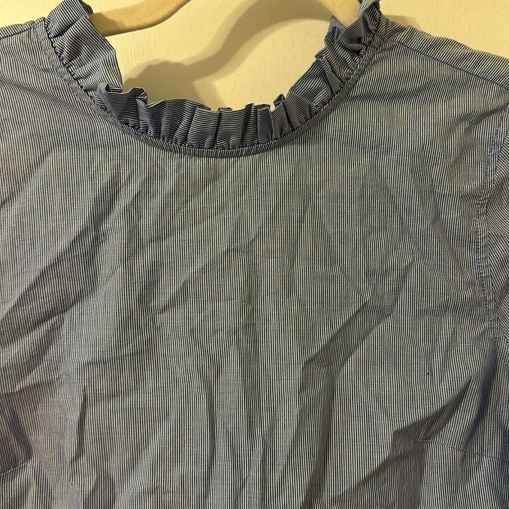 NWOT Cotton pinstripe long sleeve blouse! - Picture 2 of 6